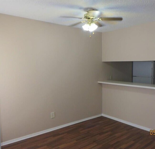 Building Photo - 803 Cardinal Creek Blvd