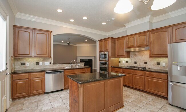 Building Photo - 1515 Olive Park