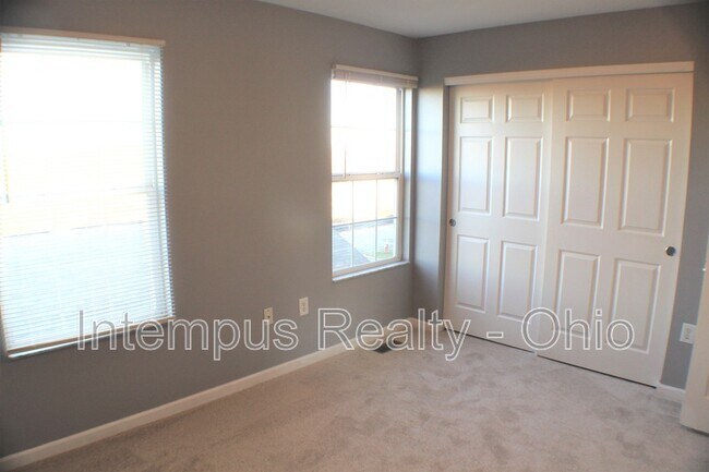 Building Photo - 6522 Crab Apple Dr