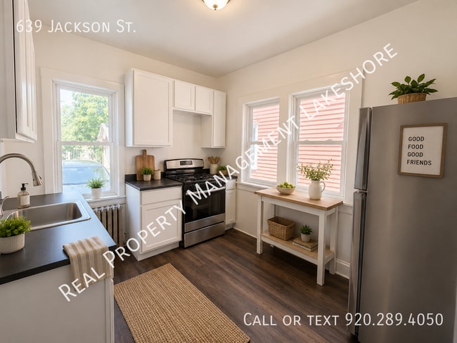 Building Photo - 639 Jackson St