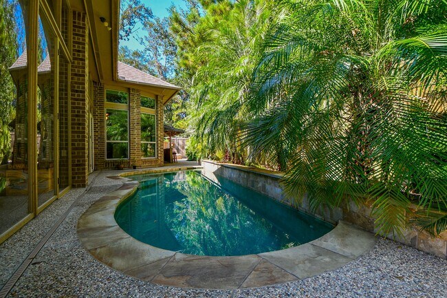Building Photo - 23335 Robinson Pond Dr