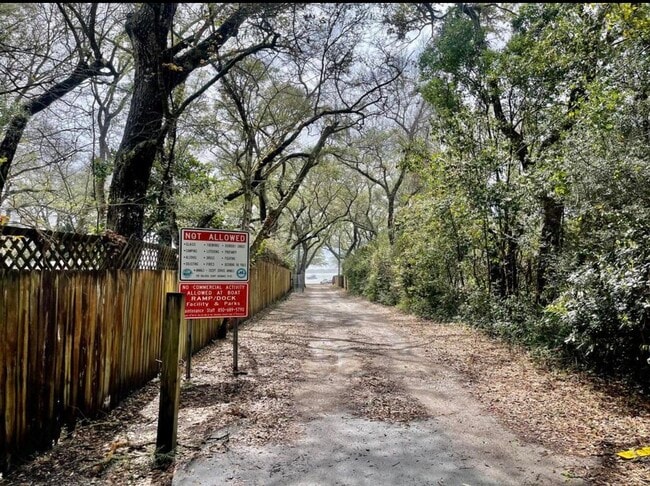 Building Photo - 34 Meigs Dr