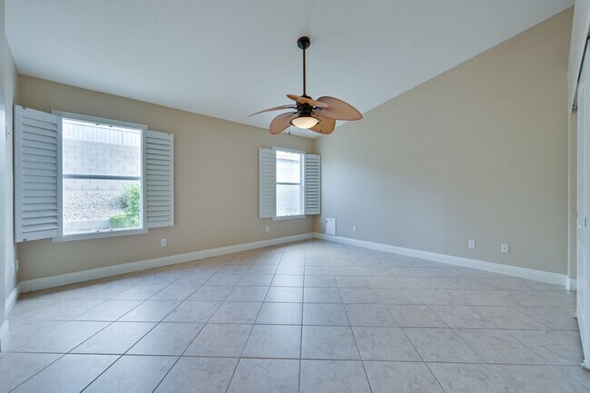 Building Photo - 561 Pacer Terrace