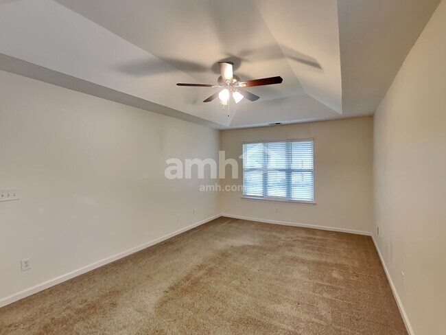 Building Photo - 3254 Ashgrove Ln SW