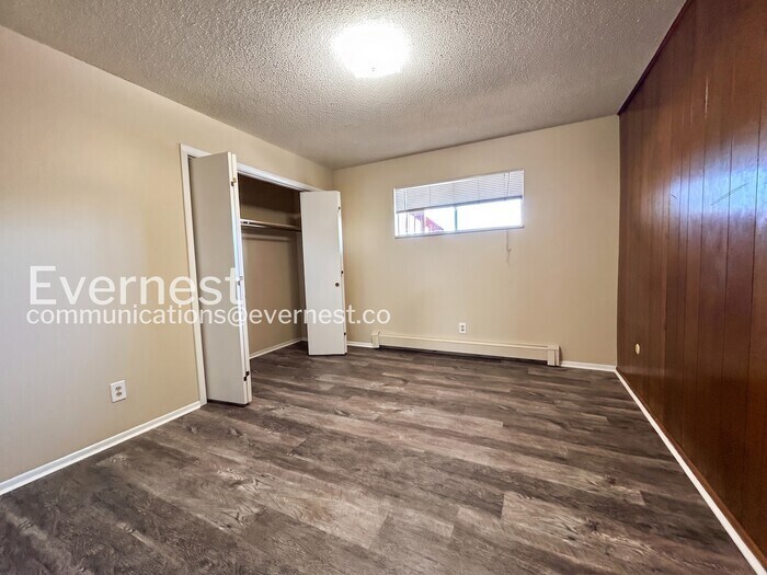 Building Photo - 4311 N Chestnut St