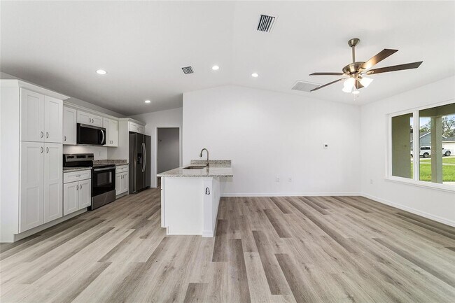 Building Photo - 691 NE 130th Ct