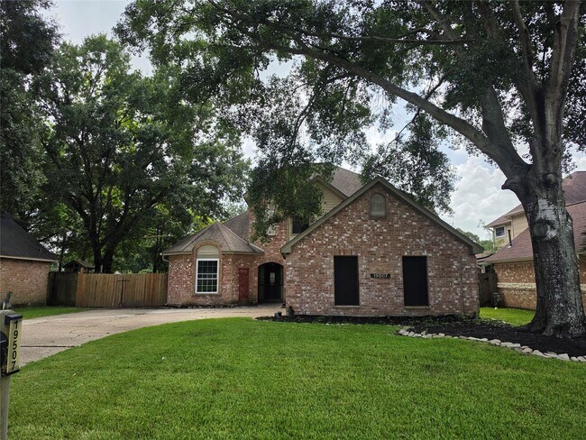 Building Photo - 19507 Oak Station Dr