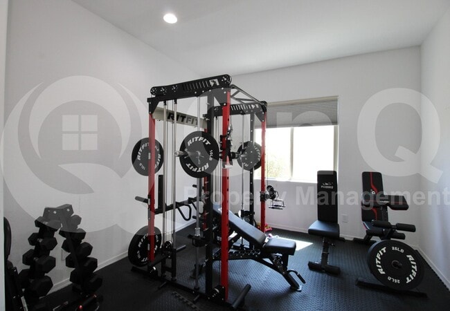 Building Photo - 8523 W Palo Verde Dr