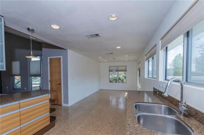 Building Photo - 7313 Ava Ln
