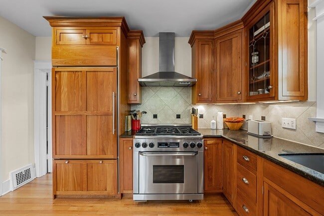 Building Photo - Gorgeous Wash Park Bungalow!