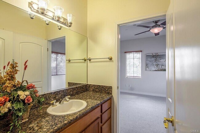 Building Photo - 1035 Fairview Ave