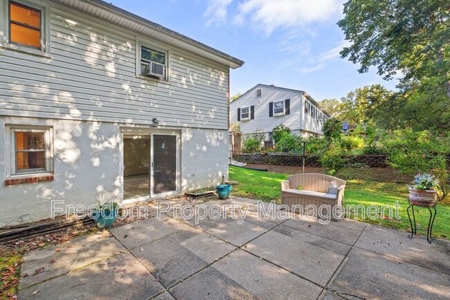 Building Photo - 14309 Fairmont Ct