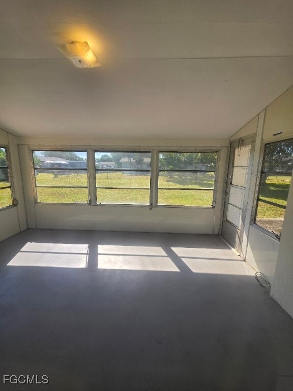 Building Photo - 1512 Huntdale St E