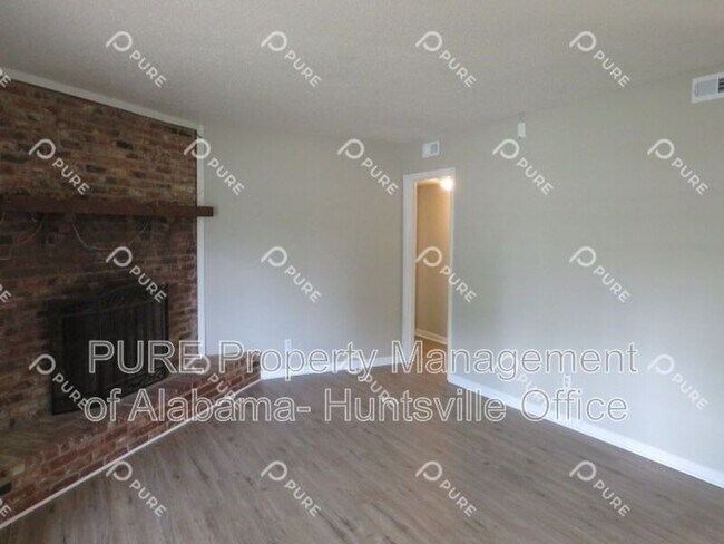Building Photo - 3606 White Oak Way SW