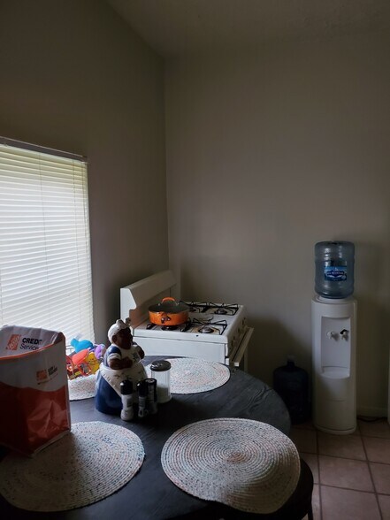 Building Photo - 2862 N Olney St