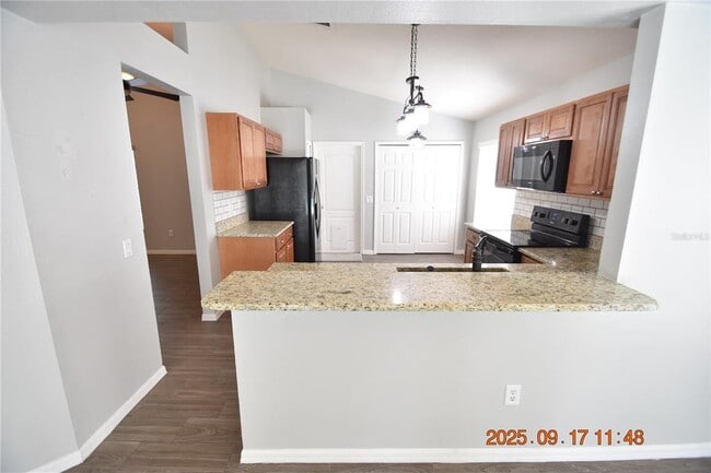 Building Photo - 24806 Black Creek Ct