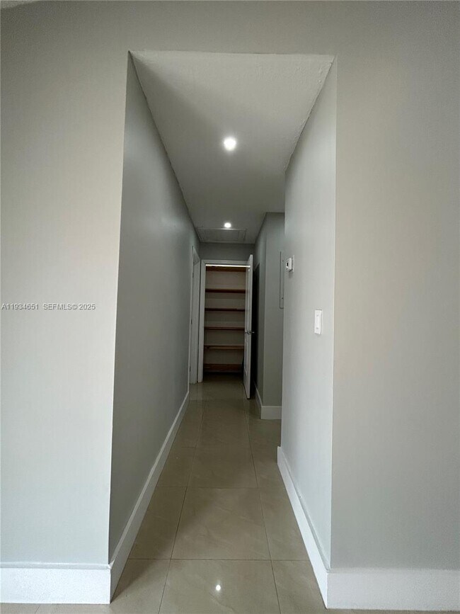 Building Photo - 21939 SW 124th Pl