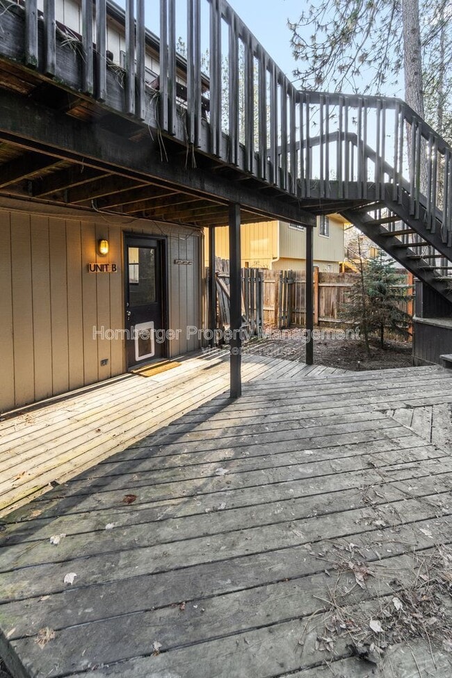 Building Photo - 8615 N Kelly Ct