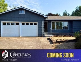 Building Photo - 1043 Garlock St S