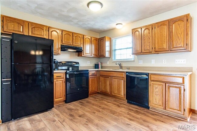 Building Photo - 19 Christine Dr