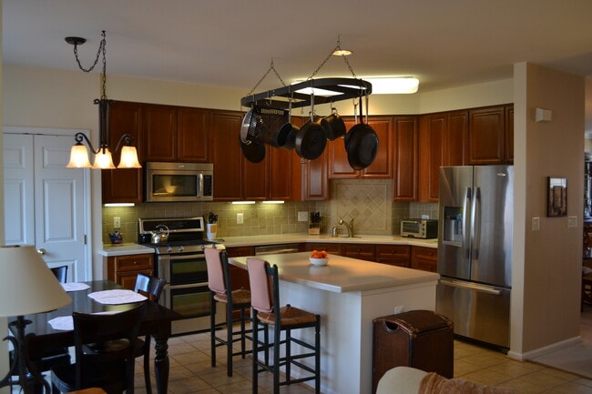 Kitchen - 3163 Grovehurst Pl