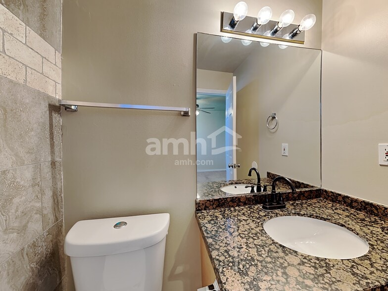 Building Photo - 1381 N 2225 W