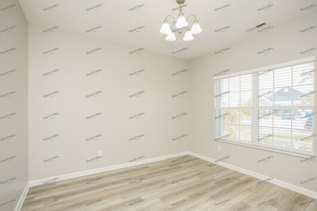 Building Photo - 2518 Apple Tree Ln