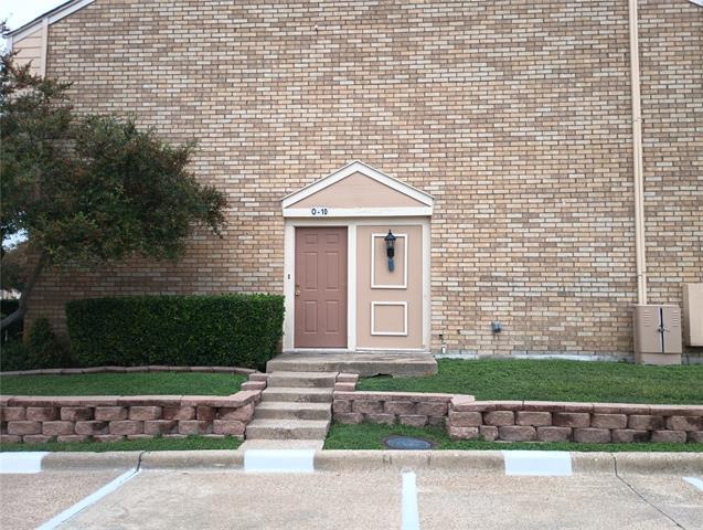 Building Photo - 2500 E Park Blvd