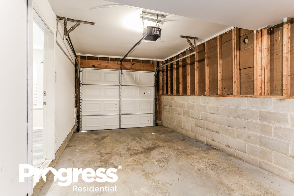 Building Photo - 6980 Candlish Dr