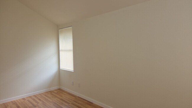 Building Photo - 10242 Ashley Cir NW