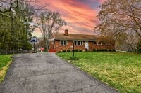 Building Photo - 3015 James St