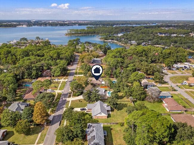 Building Photo - 114 Dana Pointe