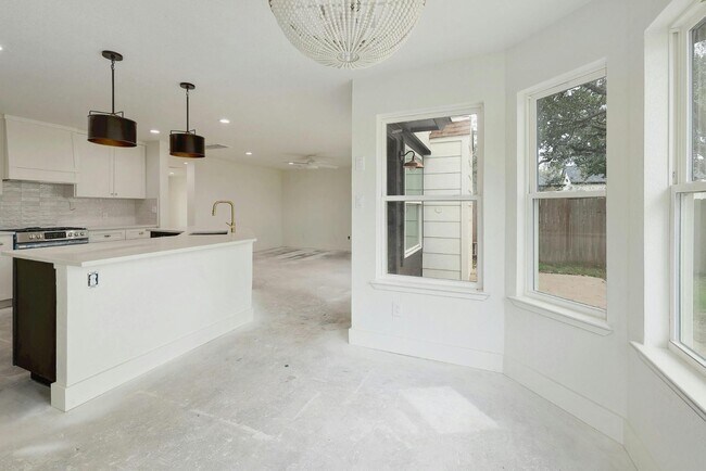 Building Photo - 2902 Buckeye Trail