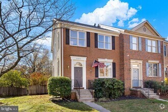 Building Photo - 20853 Sandstone Square