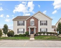 Building Photo - 700 Harbor Woods Dr
