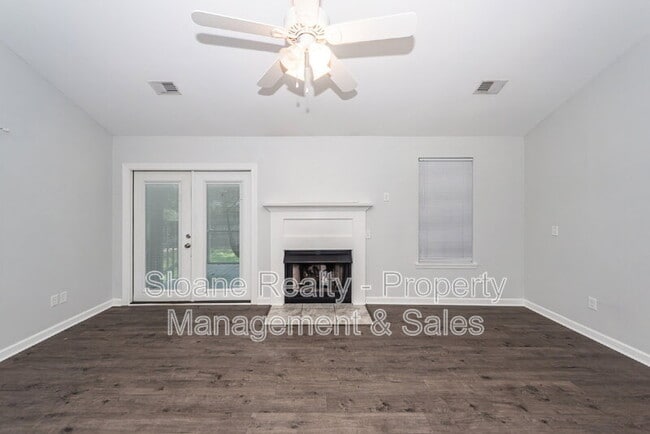 Building Photo - 3618 Walkers Ferry Ln