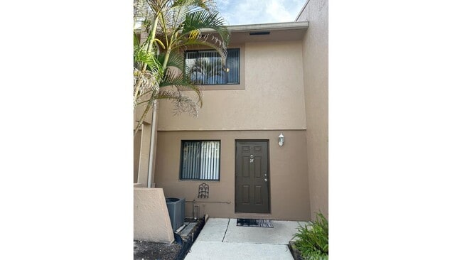 Building Photo - 123 Deer Creek Blvd