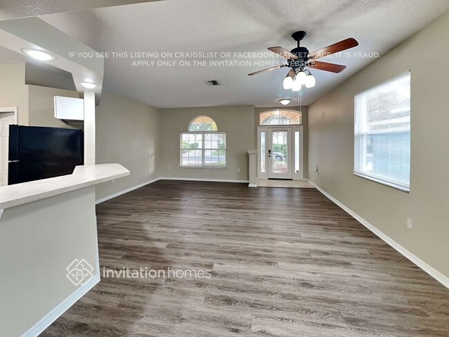 Building Photo - 12227 Winding Woods Way