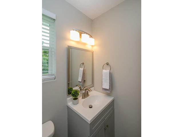 Building Photo - 148 Shawns Way