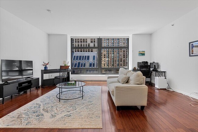 Building Photo - 680 N Lake Shore Dr