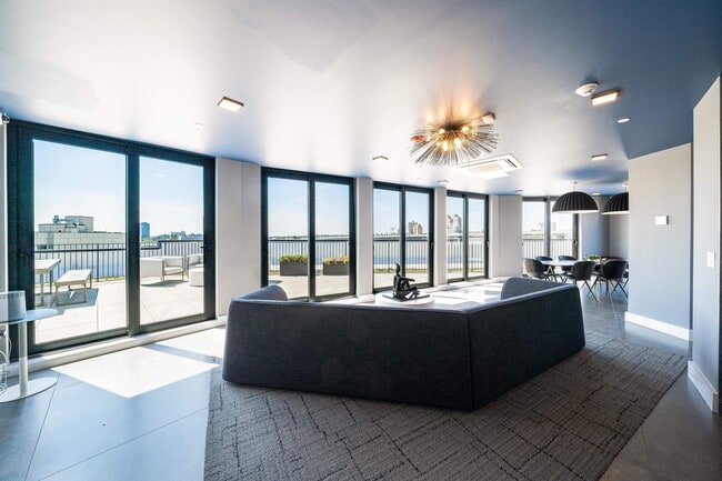 Building Photo - 338 Newark Ave