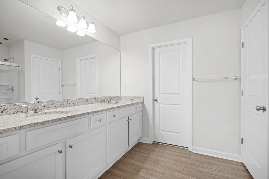 Building Photo - 2158 Dougherty Pl