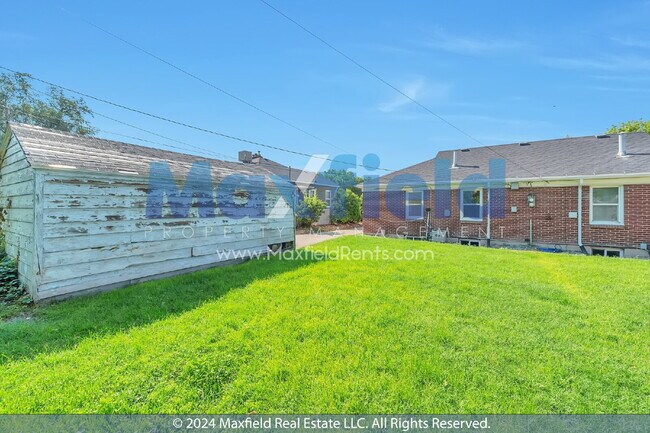 Building Photo - SUGAR HOUSE - 3 BD 1 BA Pet Friendly