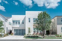 Building Photo - 120 Riverbend