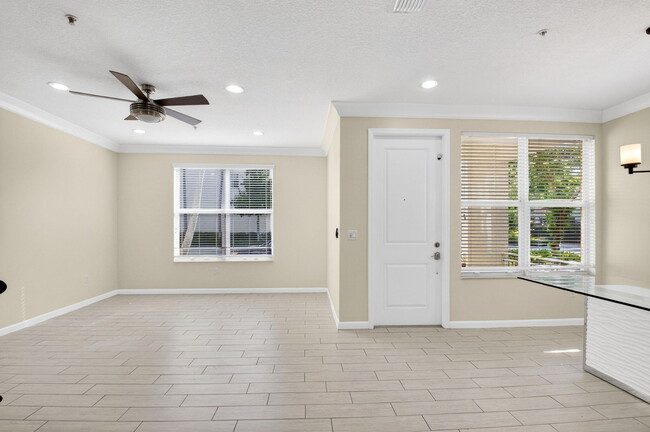 Building Photo - 4920 NW 15th Ave