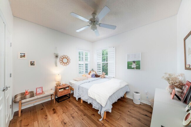 Building Photo - Baldwin Park Beauty! 3 bed/2.5 bath Pool H...