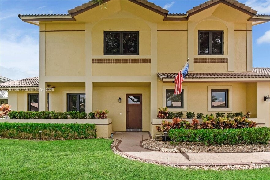 Primary Photo - 14950 Featherstone Way