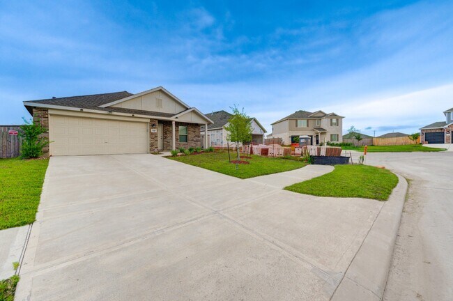 Building Photo - 3110 Spanish Oak Ln