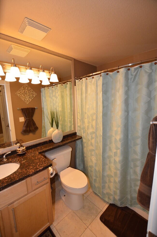 Building Photo - Meridian FURNISHED 2 BDR /2 BATH Luxury Co...