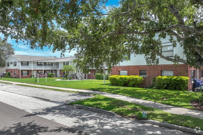 Building Photo - Colony House of Westshore